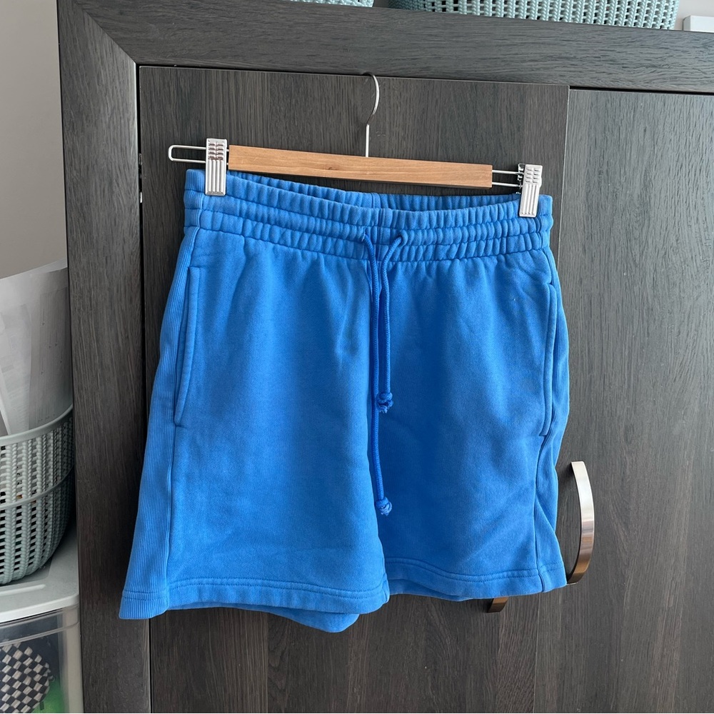 ARITZIA TNA Cozy Fleece Boyfriend Short 5”